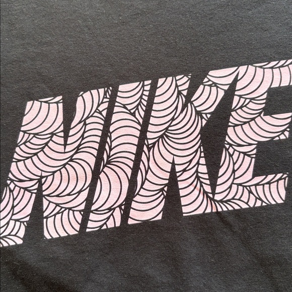 Nike Black T-Shirt with Pink Patterned Logo - Picture 4 of 7